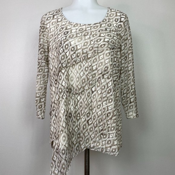 Chico's Tops - Chico's‎ Top 1 Medium Ivory Beige Tiered Ruffle 3/4 Sleeve Lightweight Stretch